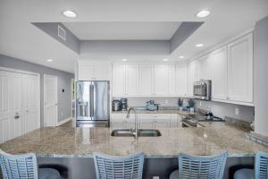 Fotografie z fotogalerie ubytování Waterfront -3BR - 2Kings -Pool Balcony - Beach v destinaci Clearwater Beach
