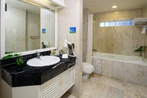 Koupelna v ubytování Kingston Suites Bangkok