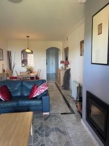 Fotografia z galérie ubytovania Spacious Ground Floor Luxury Apartment with underground parking v destinácii Castillo de Sabinillas