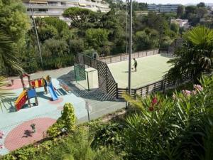 Zdjęcie z galerii obiektu Residence Villa FRANCIA CANNES VUE MER w Cannes