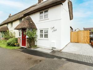 Gallery image of Cosynook Cottage in Blandford Forum