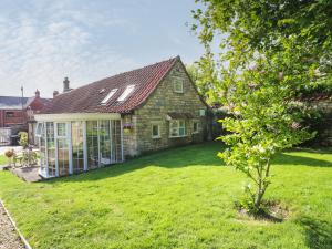 Gallery image of Wheelwrights Cottage in Grantham