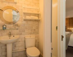 Et badeværelse på Kipper Cottage + 13 billeder