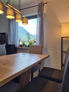 Nespecifikovaný výhled na hory nebo výhled na hory při pohledu z apartmánu