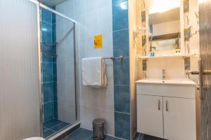 Ванная комната в Hotel Karacam