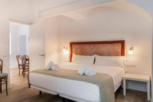Posteľ alebo postele v izbe v ubytovaní Alta House Apartments 3 Calas