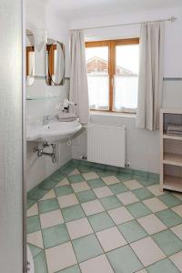 Koupelna v ubytování Bidner, Appartements + 21 fotografií