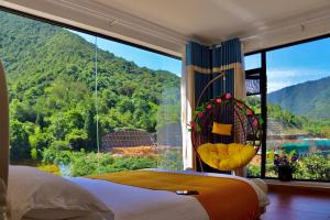 Pemandangan gunung umum atau pemandangan gunung yang diambil dari the country house