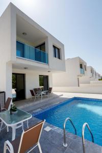 Gallery image of Cosy Paphos Villa - By IMH Travel & Tours in Paphos City