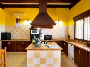 Kuchyň nebo kuchyňský kout v ubytování Holiday Home Villa Pepe by Interhome