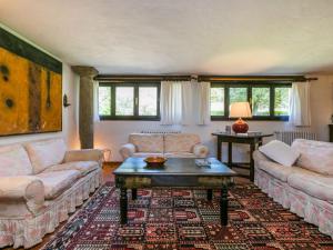 A seating area at Apartment Bardeggiano - Caterina 2 - COL245 by Interhome