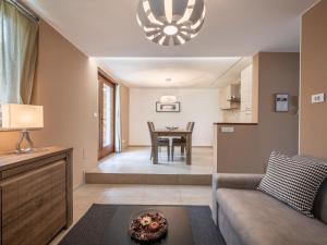 Posezení v ubytování Apartment La Maison d'Amelie by Interhome