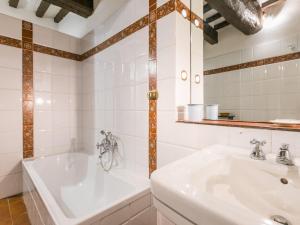 A bathroom at Apartment Bardeggiano - Caterina 2 - COL245 by Interhome