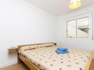 Posteľ alebo postele v izbe v ubytovaní Apartment Green Mar C by Interhome