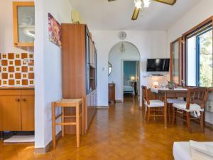 TV a/nebo společenská místnost v ubytování Holiday Home Baroccia da Mary by Interhome