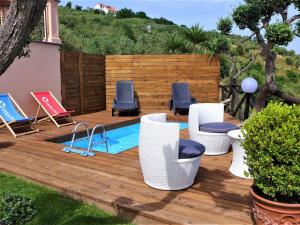 Bazén v ubytovaní Holiday Home Relais Cacace by Interhome alebo v jeho blízkosti