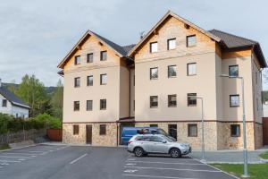 Budova, v ktorej sa apartmán nachádza