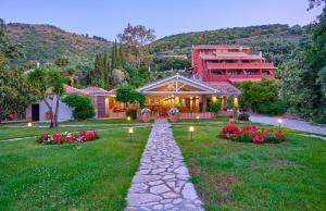 Apraos的住宿－Chrismos Luxury Suites Apraos Corfu，相簿中的一張相片