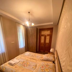 Letto o letti in una camera di Kera