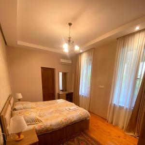 Letto o letti in una camera di Kera