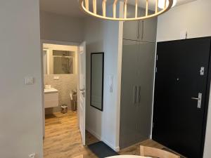 Łazienka w obiekcie OnHoliday Apartamenty ze strefą Relax & Fun, ul Lwowska 12