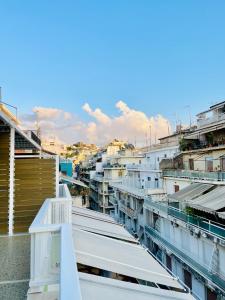 パトラにあるRetropolitan Living Patrasの建物の屋根からの眺め