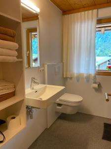 Kúpeľňa v ubytovaní Haus Emma