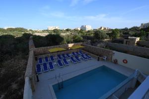 Bassein majutusasutuses Wileg 4A Luxury Studio Apartment with Shared Swimming Pool. või selle lähedal