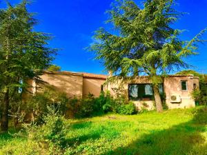 Fotografia z galérie ubytovania Villa climatisée avec piscine sur les hauts de Nîmes v destinácii Nîmes