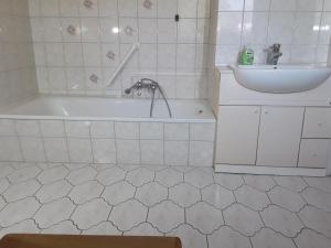 Koupelna v ubytování Ferienwohnung im Palais Rosenlund