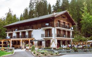 Gallery image of Hotel Du Lac in Montriond