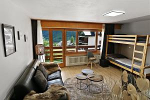 Posezení v ubytování Nouveau studio avec vue imprenable sur la vallée