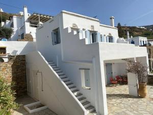 Fotografia z galérie ubytovania Modern new Villa,amazing Aegean view v destinácii Triandáros