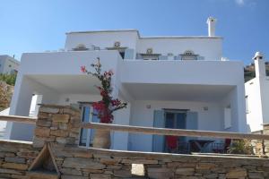 Fotografia z galérie ubytovania Modern new Villa,amazing Aegean view v destinácii Triandáros