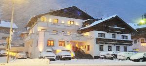 Hotel Kristall B&B v zimě