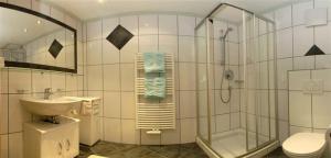 Koupelna v ubytování Hotel Kristall B&B