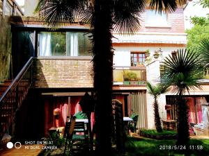 Budynek, w którym mieści się apartament