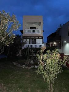 Fotografija u galeriji objekta Livadia Studios u gradu Ropanianá