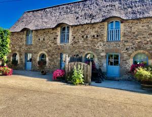 Photo de la galerie de l'établissement La Chaumière de la Chaize, à Saint-Jouan-des-Guérets