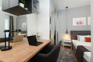 Posedenie v ubytovaní Silver Home Apartments