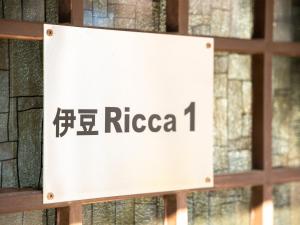 Certifikát, hodnocení, plakát nebo jiný dokument vystavený v ubytování Izu Ricca