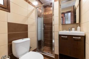 Koupelna v ubytování Casa Di Armyra - Ipsos Beach + 27 fotografií