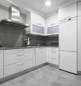 Kuchyňa alebo kuchynka v ubytovaní Ordulari - Basque Stay