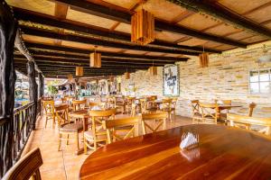 En restaurant eller et andet spisested på Cahal Pech Village Resort