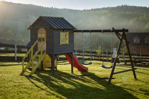 Detský kútik v ubytovaní Sarnia Łąka Domek 1 z Prywatnym Jacuzzi