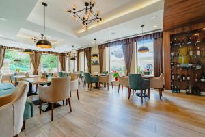 Restaurace v ubytování Radsor Hotel