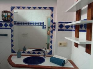 Kúpeľňa v ubytovaní Casita en el centro + 13 fotografií