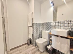 Ένα μπάνιο στο Casita Santa Bárbara - Alicante +34 φωτογραφίες