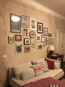 A seating area at Dimora Caffaro