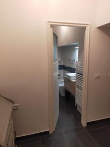 A kitchen or kitchenette at Dimora Caffaro